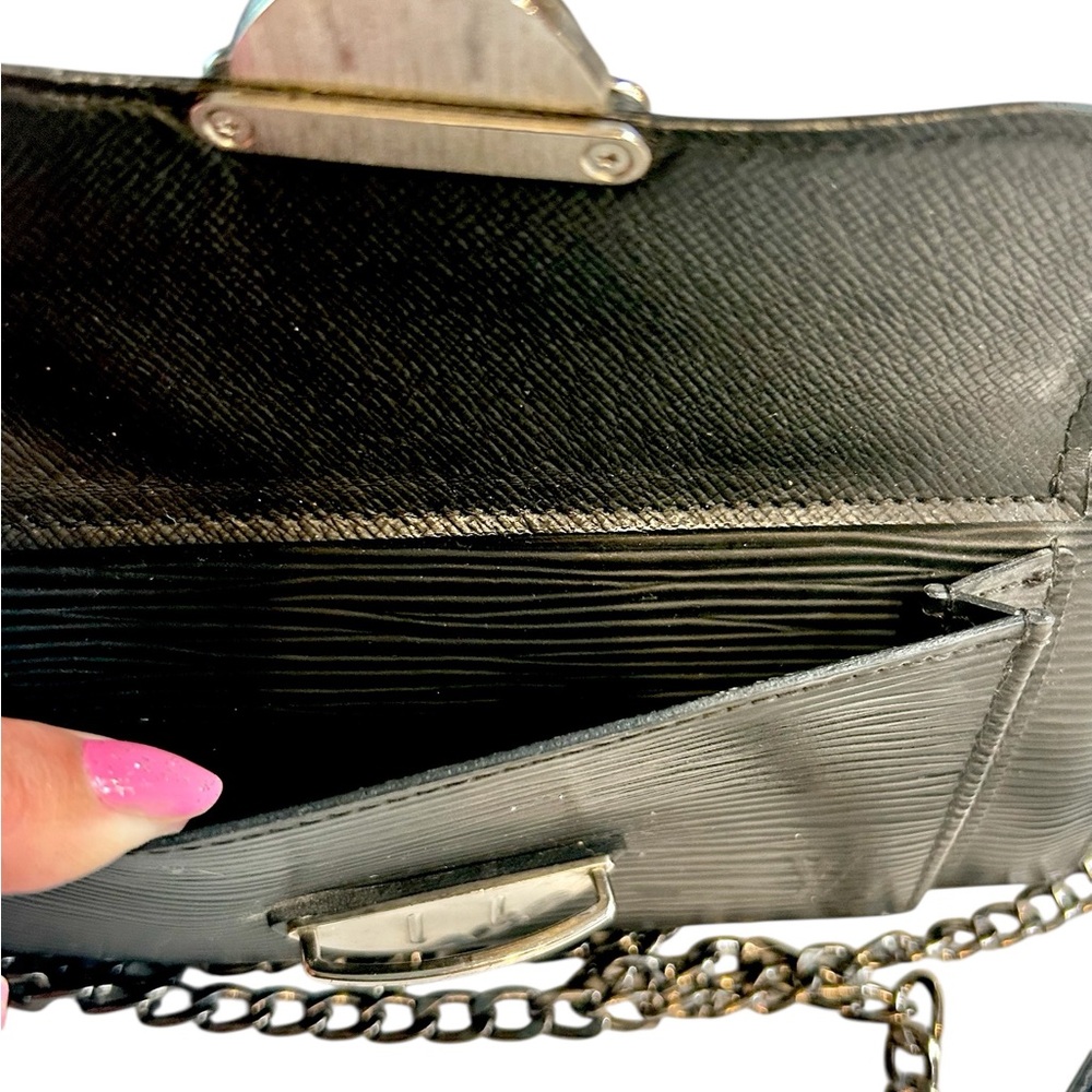 Louis Vuitton Black Epi Buckle front zipper wallet on crossbody chain with COA - Picture 9 of 17
